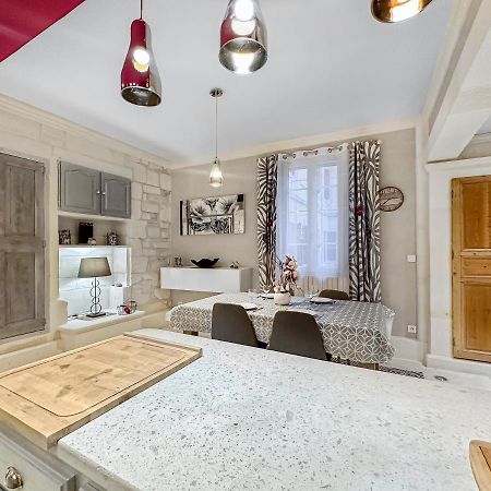 Appartement Les Portes Du Chateau Beaucairois à Beaucaire  Extérieur photo