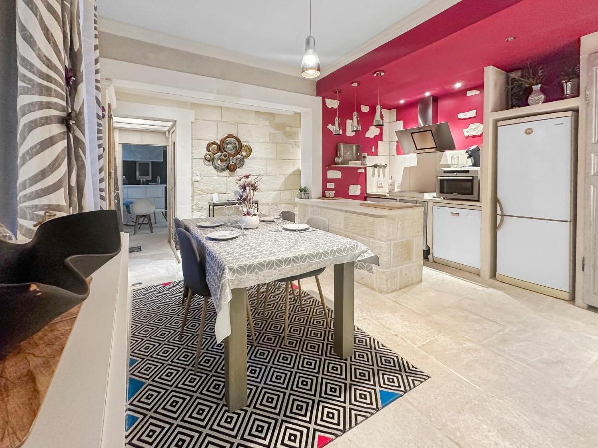 Appartement Les Portes Du Chateau Beaucairois à Beaucaire  Extérieur photo
