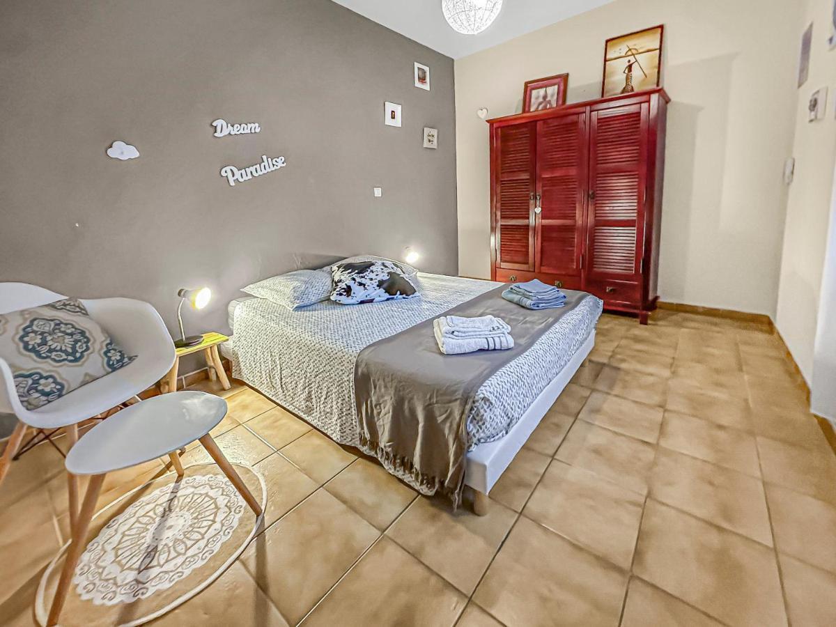 Appartement Les Portes Du Chateau Beaucairois à Beaucaire  Extérieur photo
