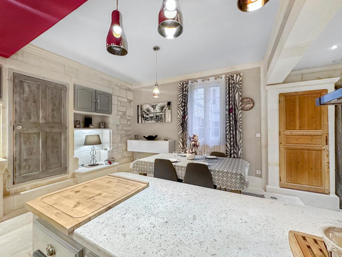 Appartement Les Portes Du Chateau Beaucairois à Beaucaire  Extérieur photo