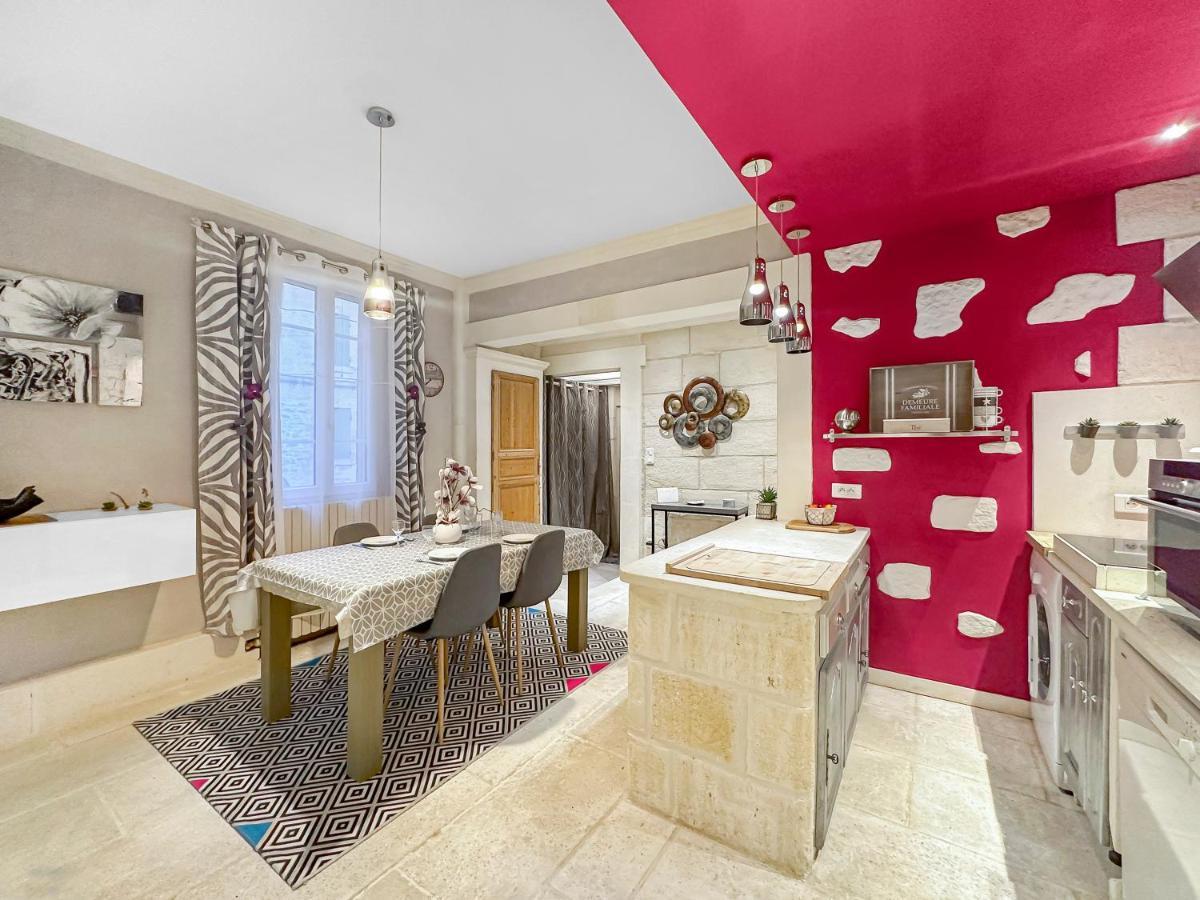 Appartement Les Portes Du Chateau Beaucairois à Beaucaire  Extérieur photo